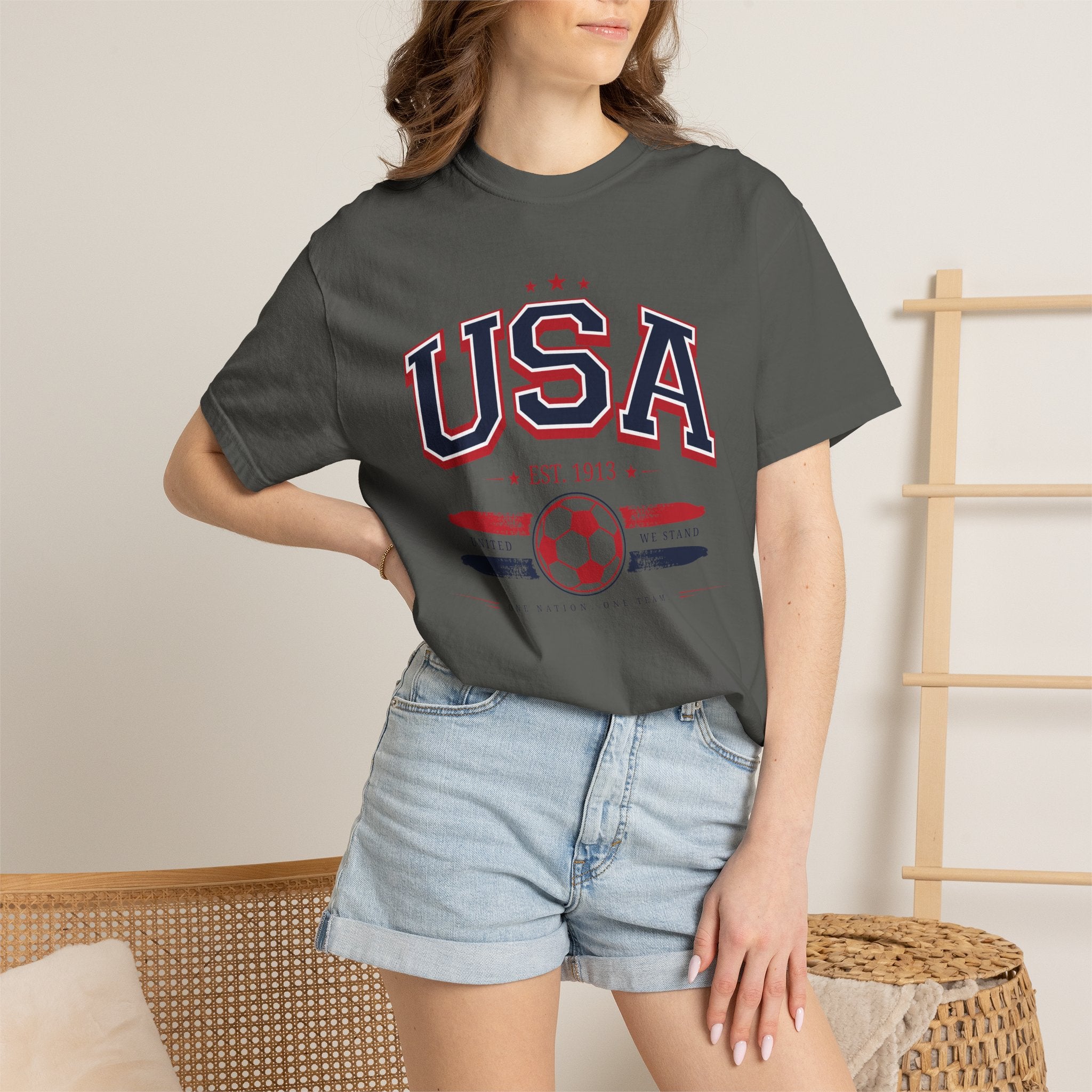 USA Soccer World 2026 Vintage Graphic Tee