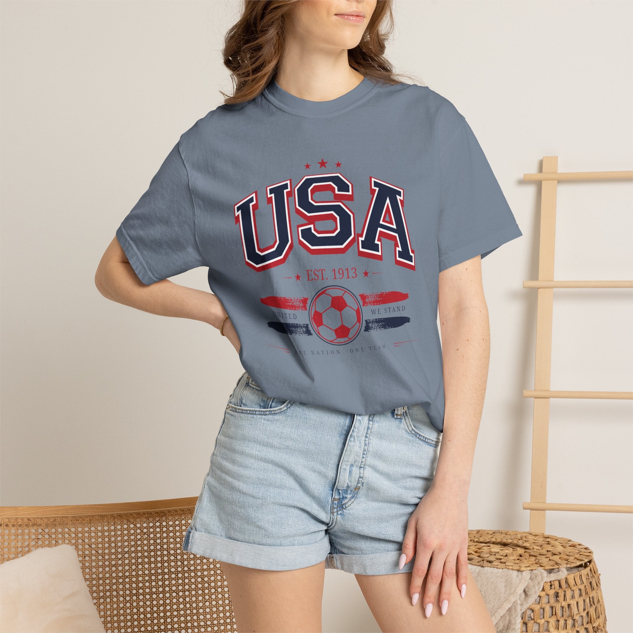 USA Soccer World 2026 Vintage Graphic Tee